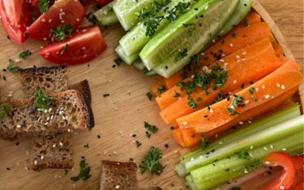 Vegetable Sticks with Dip