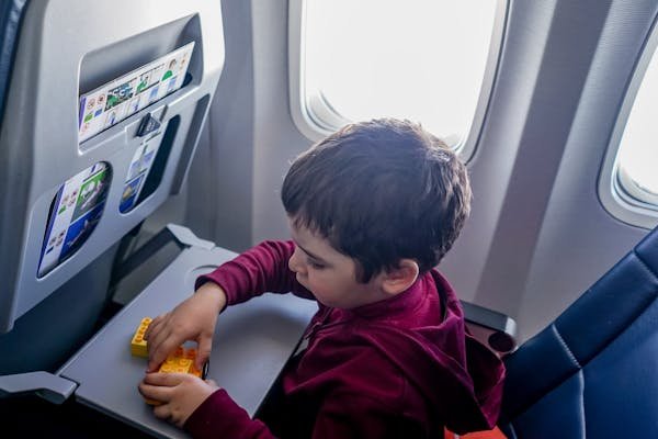 flying with kids tips